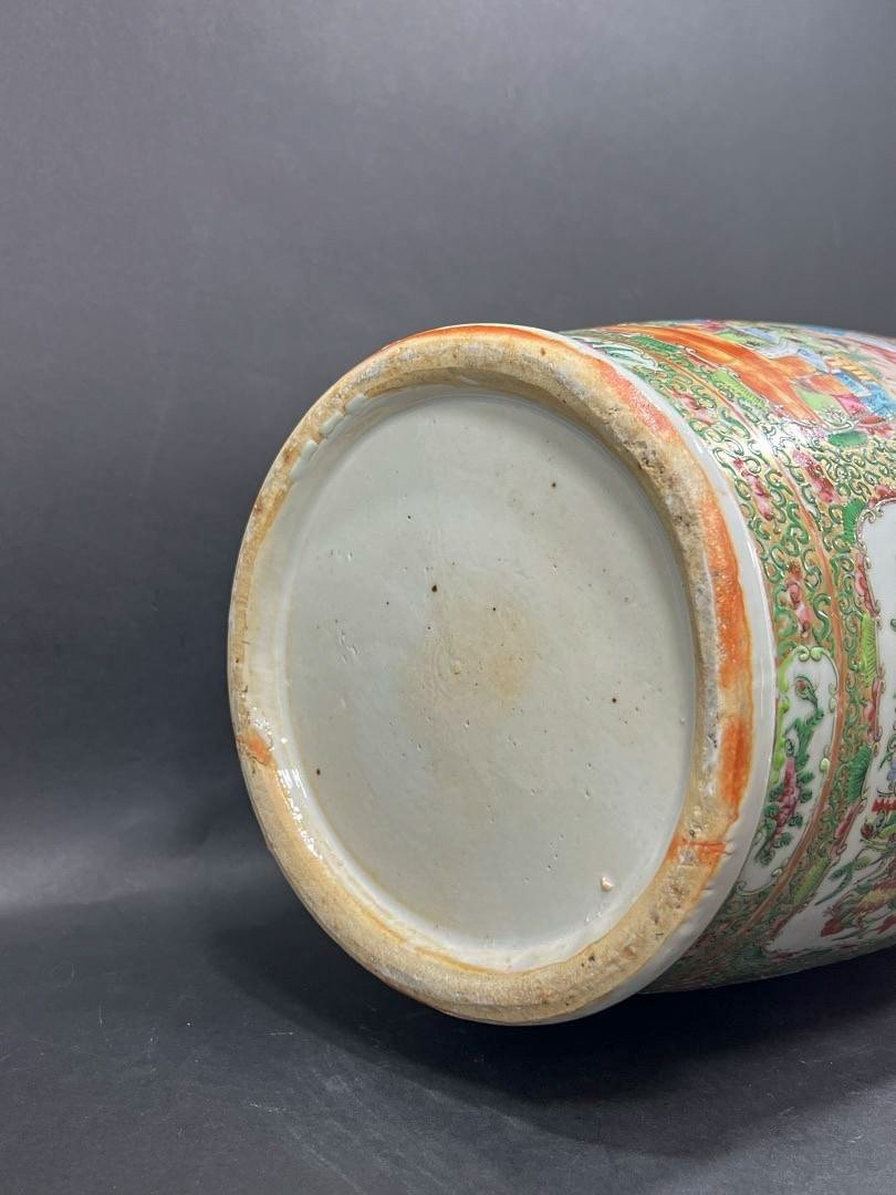 Paire De Grand Vases En Porcelaine Polychrome, Canton Période Guangxu 1875-1908 Rose Medaillon-photo-7