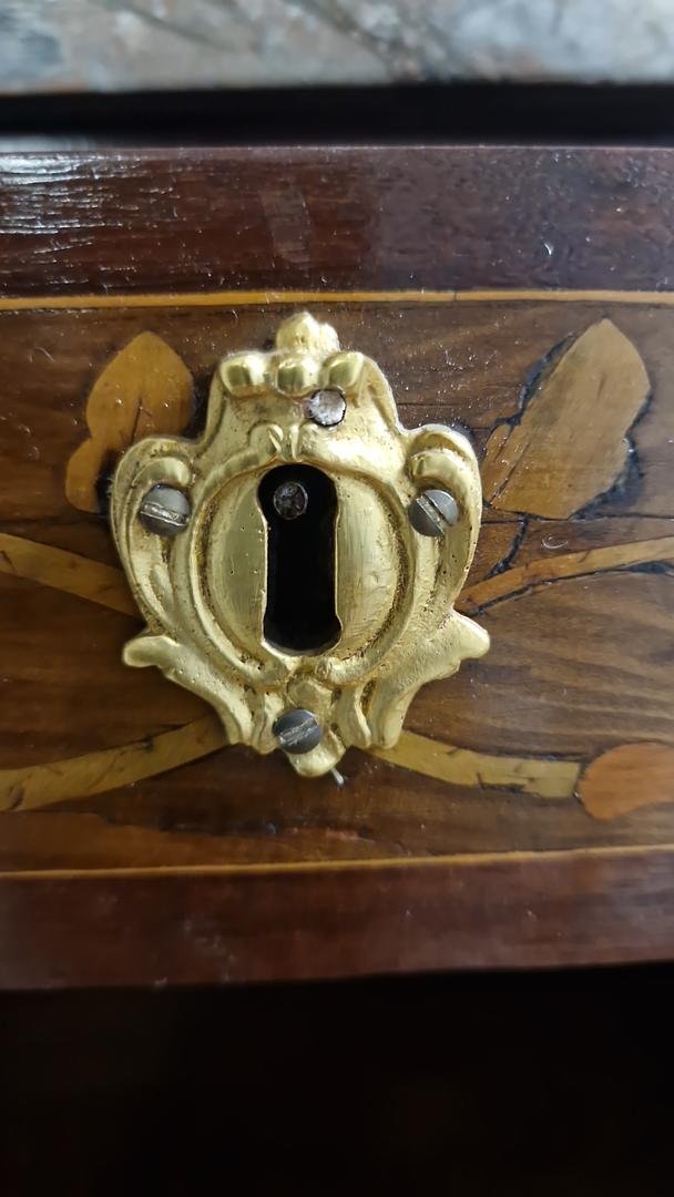 Petit secrétaire Louis XVI en marqueterie, abattant, tiroirs intérieurs, marbre restauré-photo-4