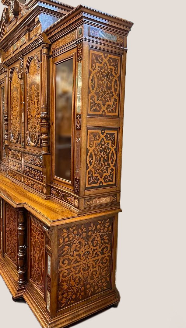 Grand buffet á deux-corps en noyer de style renaissance italienne du XIXe siècle-photo-4