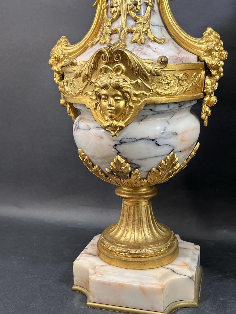 Pair Of Cassolettes Vases, Louis XVI Style, Breccia Marble And Gilded Bronze, France, 19th Century-photo-1