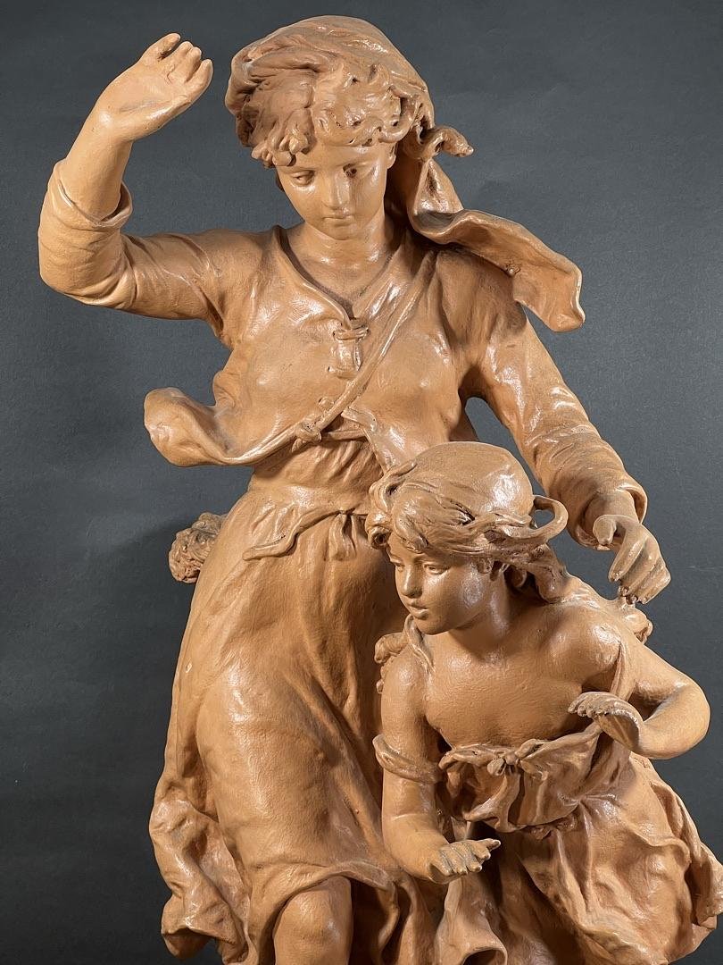 Hippolyte François Moreau (1832 - 1927) Large Terracotta Sculpture "the Shell Gatherers"-photo-3