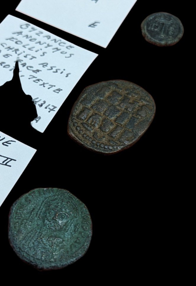 Collection De 12 Monnaies Byzantines - Bronze - Moyen âge - Ex Col. Sable - Numismatique-photo-4
