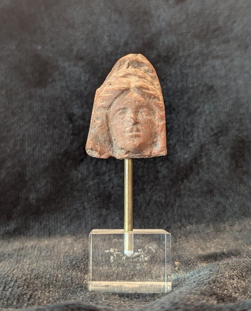 Tête votive en terre cuite - Travail gréco-romain - Égypte