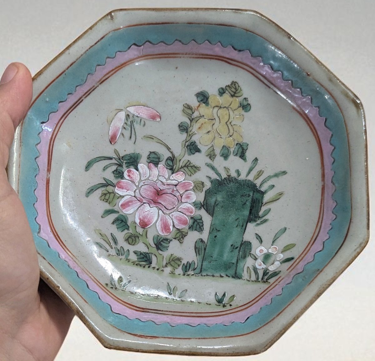 Small Octagonal Plate On Pedestal – China, Qing Dynasty, Late 18th – Early 19th Century-photo-1