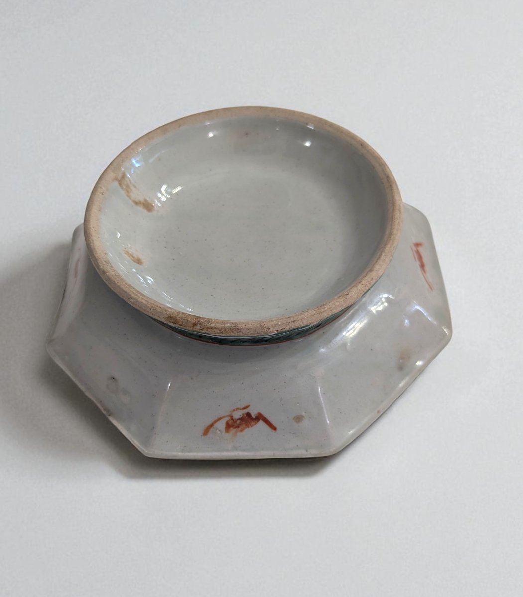 Small Octagonal Plate On Pedestal – China, Qing Dynasty, Late 18th – Early 19th Century-photo-2