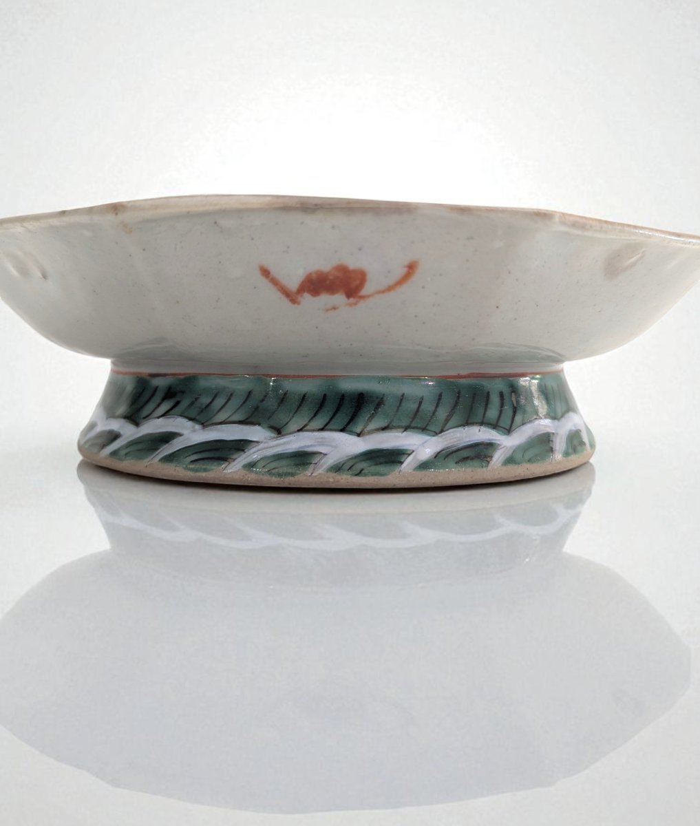 Small Octagonal Plate On Pedestal – China, Qing Dynasty, Late 18th – Early 19th Century-photo-3