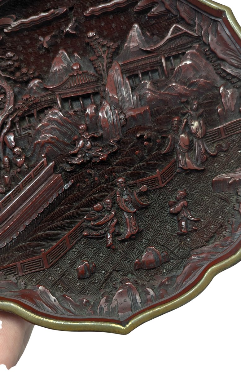 Assiette chinoise en laque cinabre sculptée - Marque Xuande - Époque Qing-photo-4