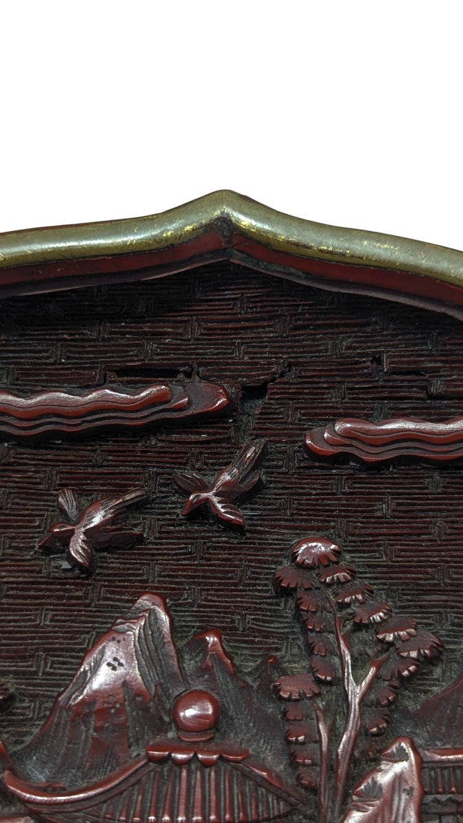 Assiette chinoise en laque cinabre sculptée - Marque Xuande - Époque Qing-photo-8