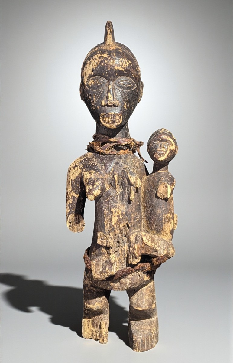 Yoruba Maternity - Solid Wood - Magic Charge - Nigeria - First Half Of The 20th Century