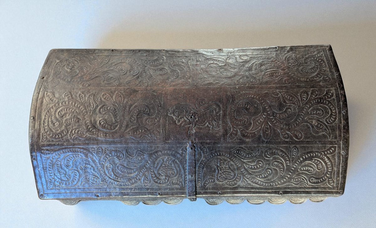 Rare malle espagnole du vice-royaume du Pérou – XVIIe siècle-photo-2