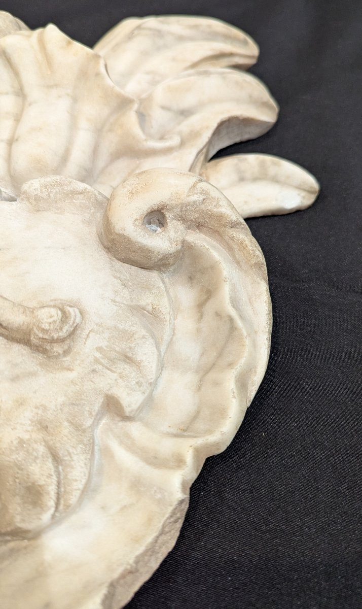 Ex-voto en marbre blanc, Italie, vers 1730–1740 -photo-1