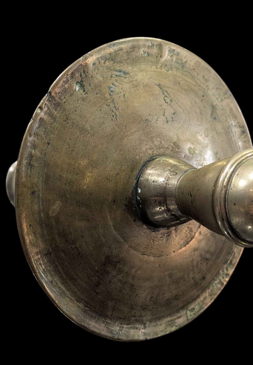 Bougeoir flamand en laiton à base carrée – Schijfkandelaar – XVIIe siècle-photo-1