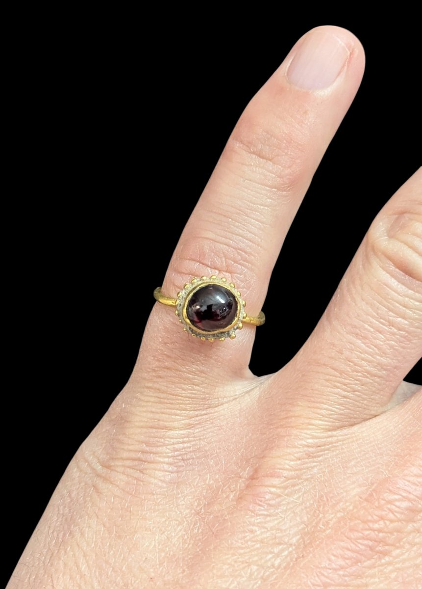 Antique Gold And Garnet Ring – Late Roman Period – Paleo-byzantine – 3rd-5th Century Ad-photo-1