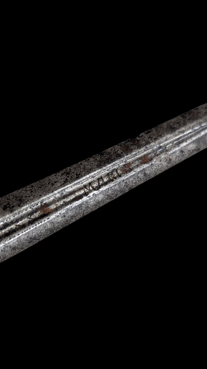 Épée à lame inscrite INRI – MARIA – Fin XVIe ou début XVIIe siècle-photo-1