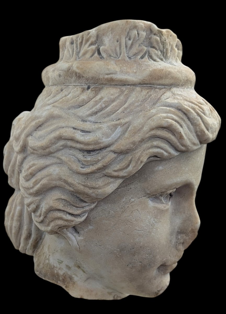 Tête de divinité féminine en marbre – Époque romaine impériale - Grandeur nature-photo-4