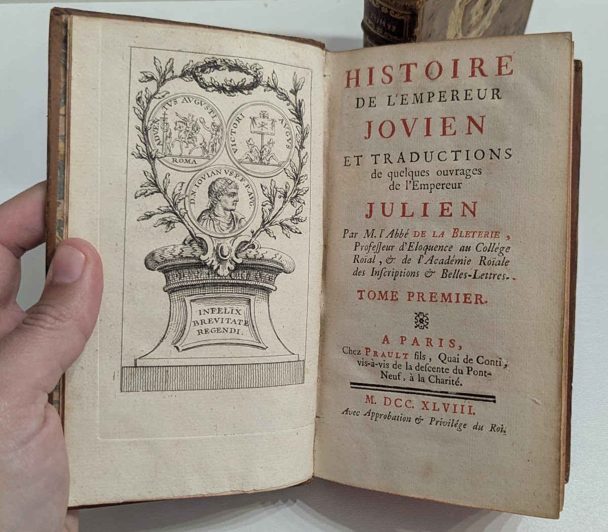 Histoire De l'Empereur Jovien & Empereur Julien - 2t - 1748 - Coat Of Arms Of Fauconnet De Vildé-photo-3