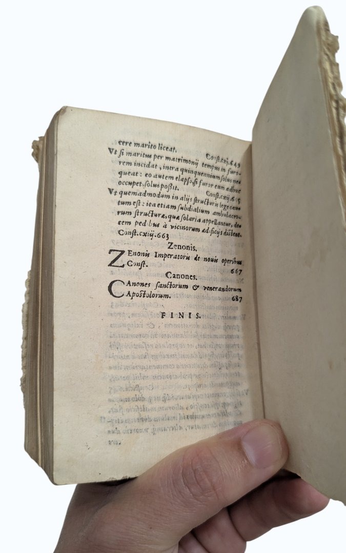 Édits de Justinien– Canons des Apôtres –Livres des Fidélités– Lyon 1581 –16th-photo-6