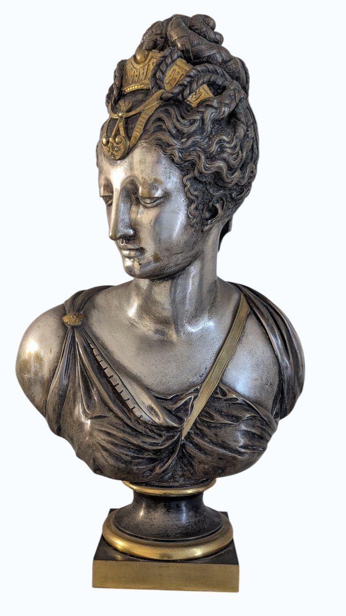 Buste en bronze argenté et doré - Diane de Poitiers en Diane chasseresse, d'après Jean Goujon