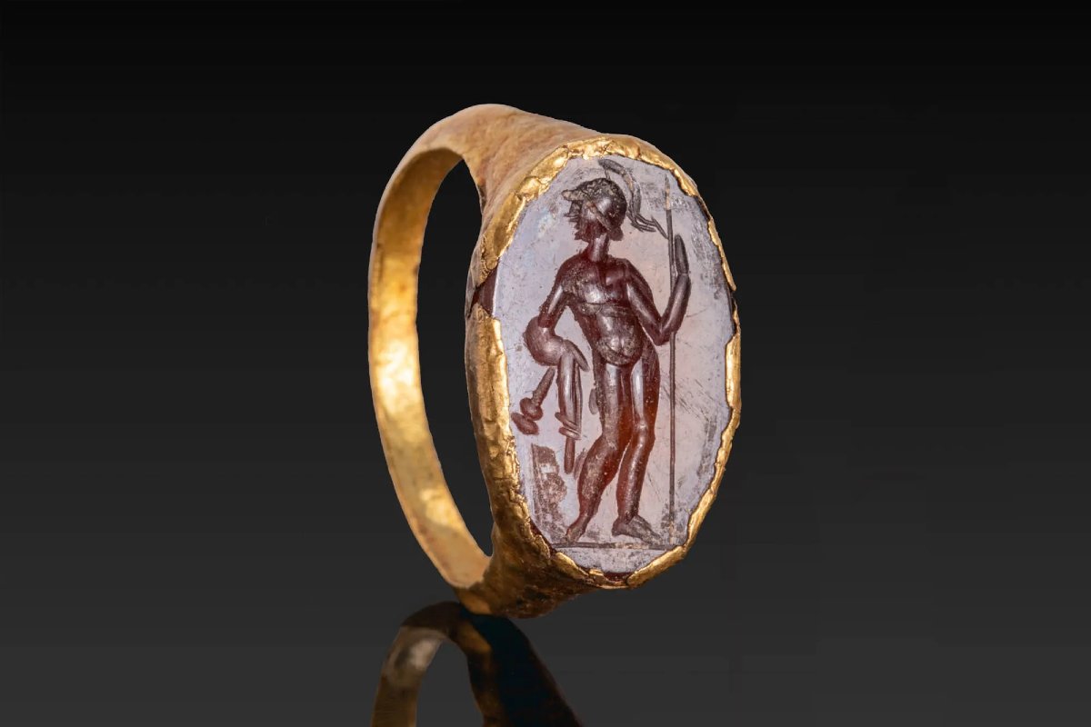 Bague romaine en or - Intaille Grenat - Mars - IIe siècle de notre ère - Provenance-photo-2