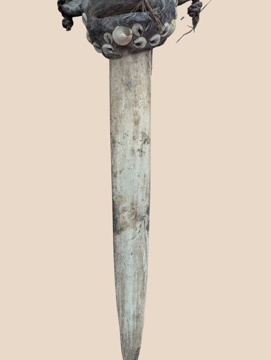 Divination Dagger Featuring An Ancestor's Image – Iatmul – Papua New Guinea-photo-2
