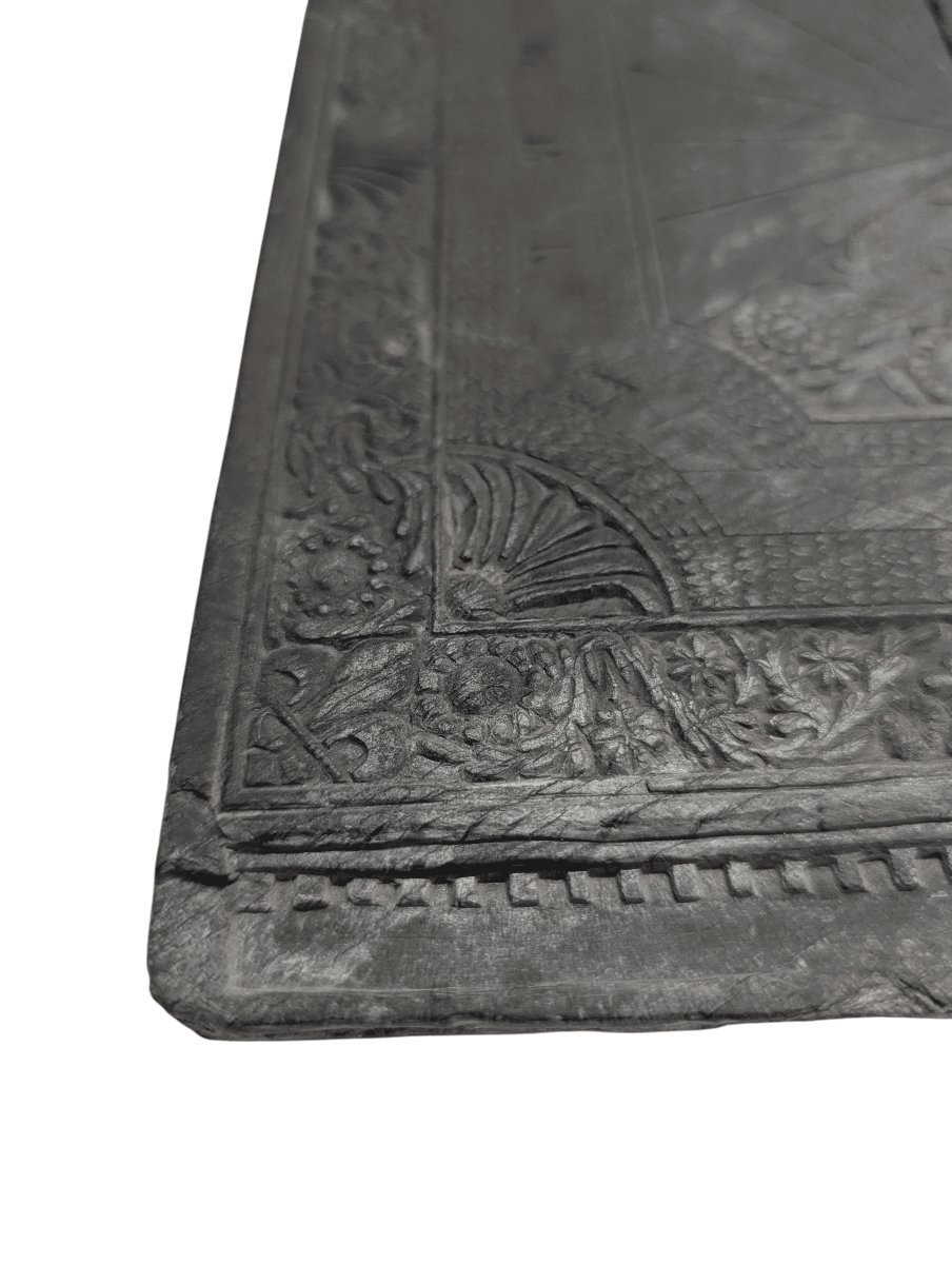 Slate Sundial - 1729 - An Engraving Of Remarkable Finesse-photo-4
