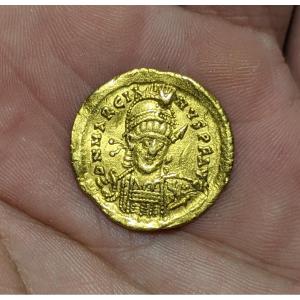 Solidus In Gold Struck In Constantinople Marcian Roman Empire