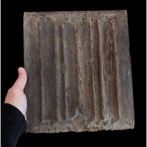 Oak Panel Gothic Napkin Folds 15th Century