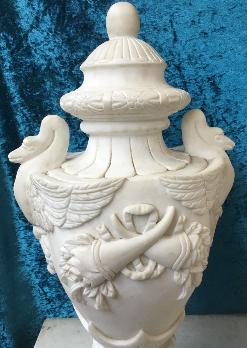Pair Of White Marble Vases-photo-2