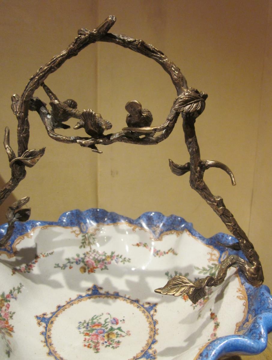 Coupe en faïence, monture à décor d'oiseaux-photo-2