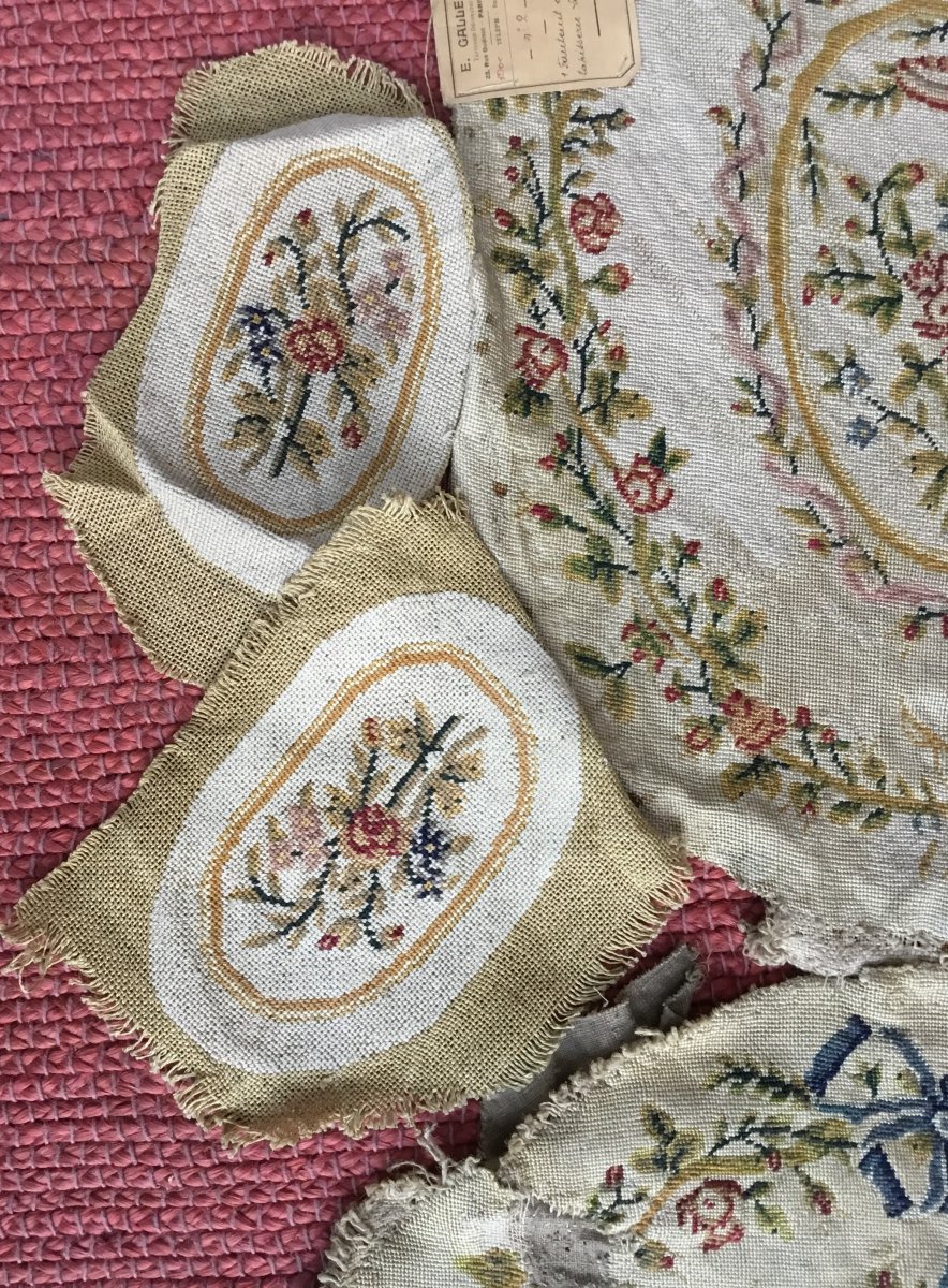 Garniture de fauteuil, époque Louis XVI (détail)-photo-3