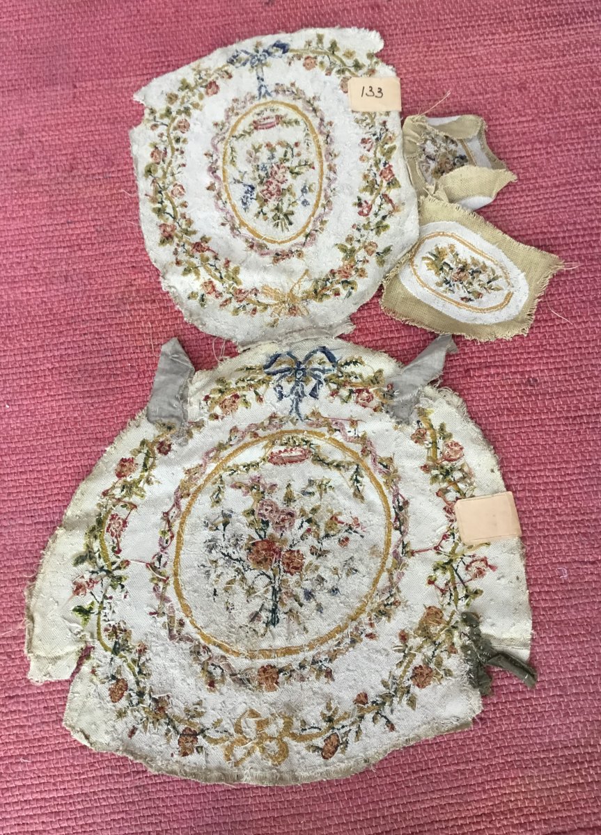 Garniture de fauteuil, époque Louis XVI (détail)-photo-4