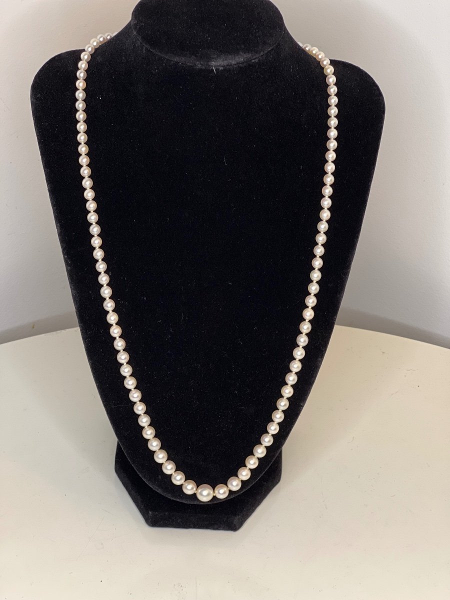 White Pearl Necklace Falling Long Necklace 62 Cm 21.98 Gr