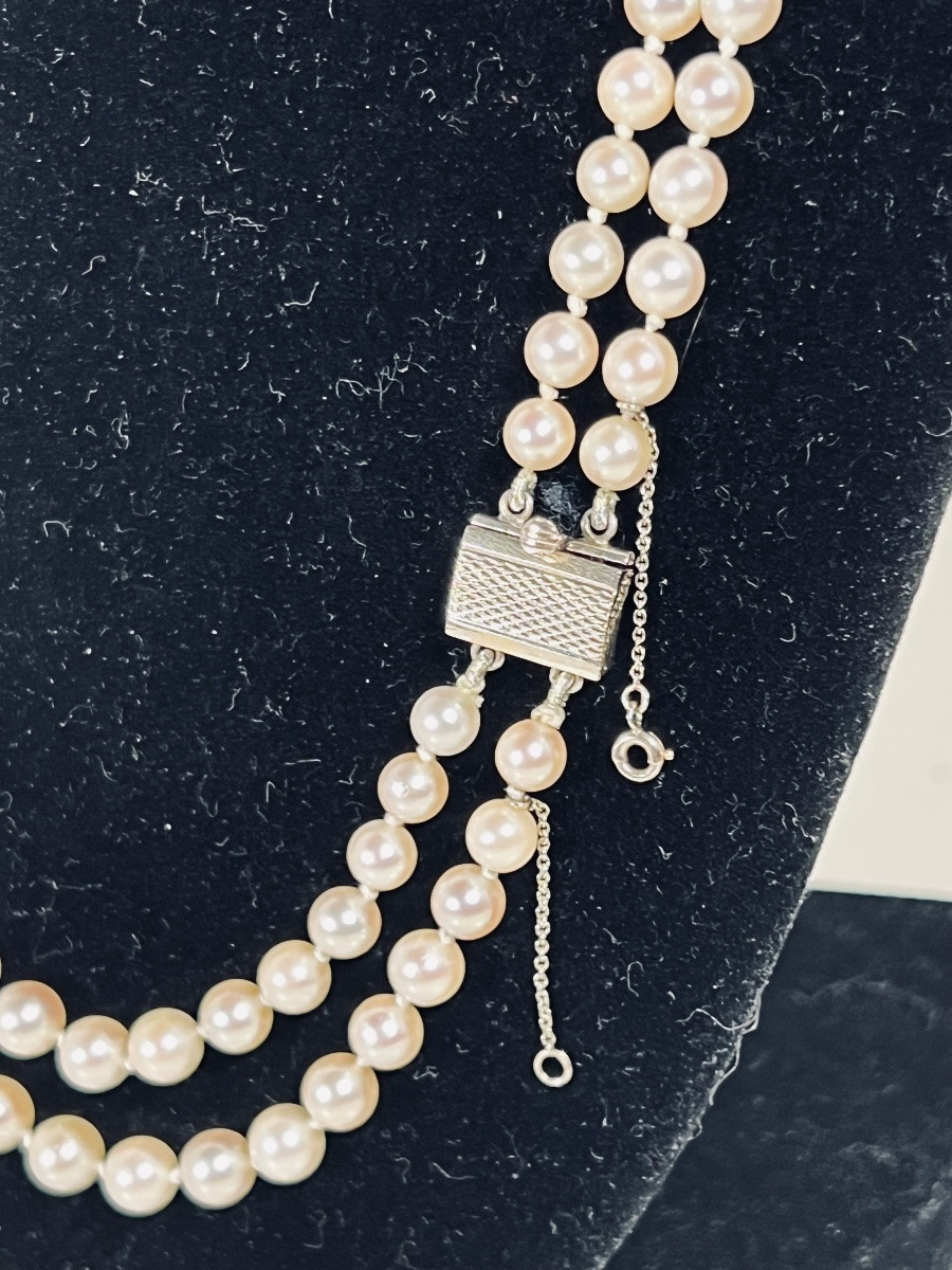 COLLIER DOUBLE RANGS 152 PERLES DE CULTURE AKOYA FERMOIR OR BLANC 18K 53,5 CM-photo-3