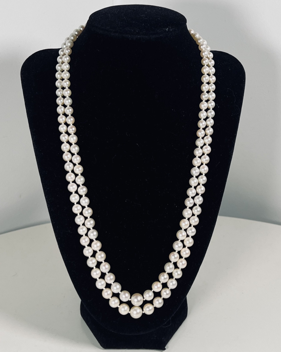 COLLIER DOUBLE RANGS 152 PERLES DE CULTURE AKOYA FERMOIR OR BLANC 18K 53,5 CM