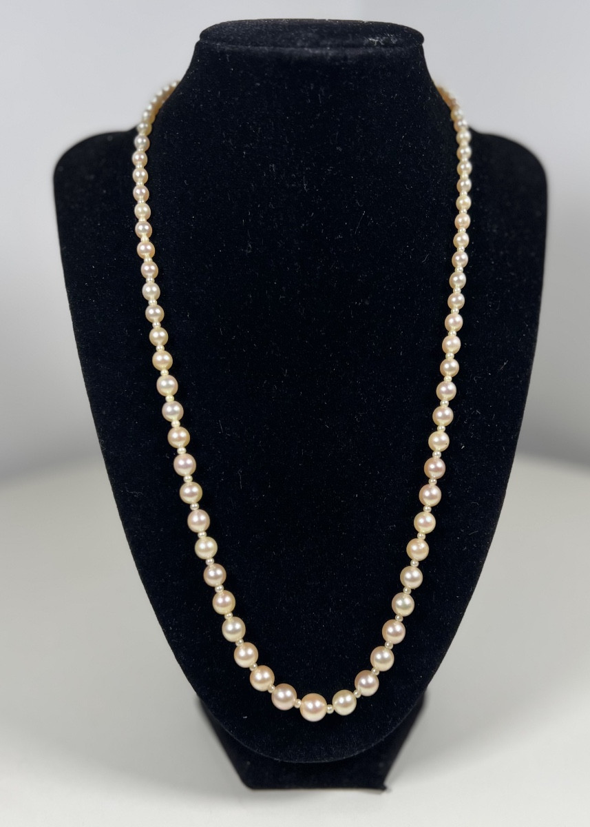 Collier de petites et grandes perles de culture fermoir or 750°/°° 55,5 cm