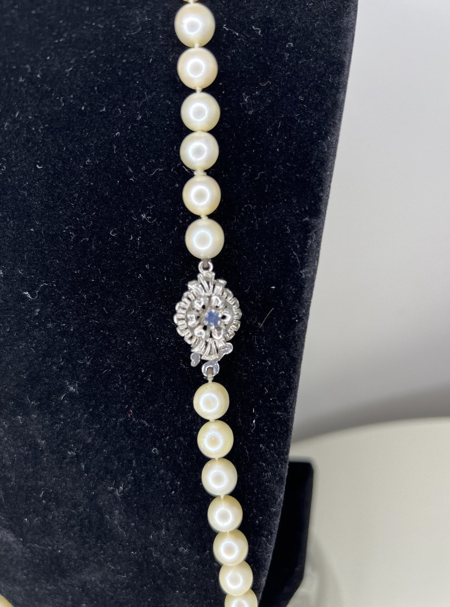 Necklace 58 White Akoya Cultured Pearls 18k Gold Clasp Sapphire 54 Cm-photo-2