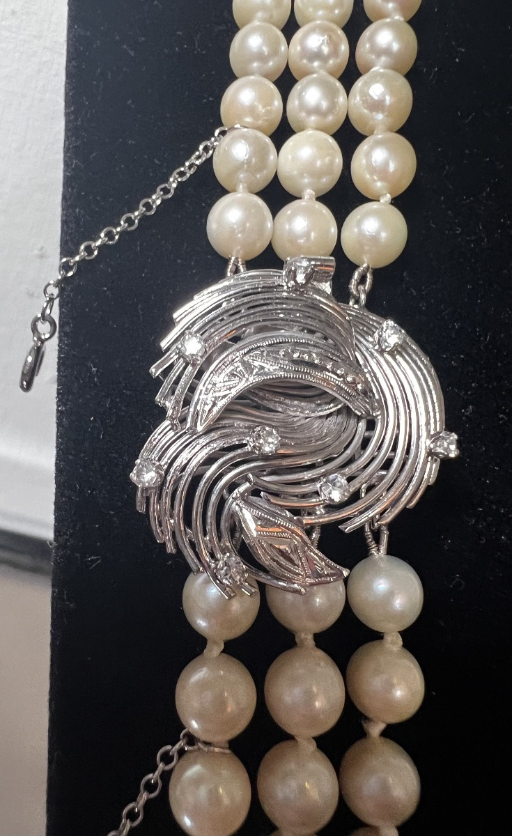 Three-strand Cultured Pearl Necklace With Silver Clasp And 8 Rhinestones, 52 Cm-photo-1