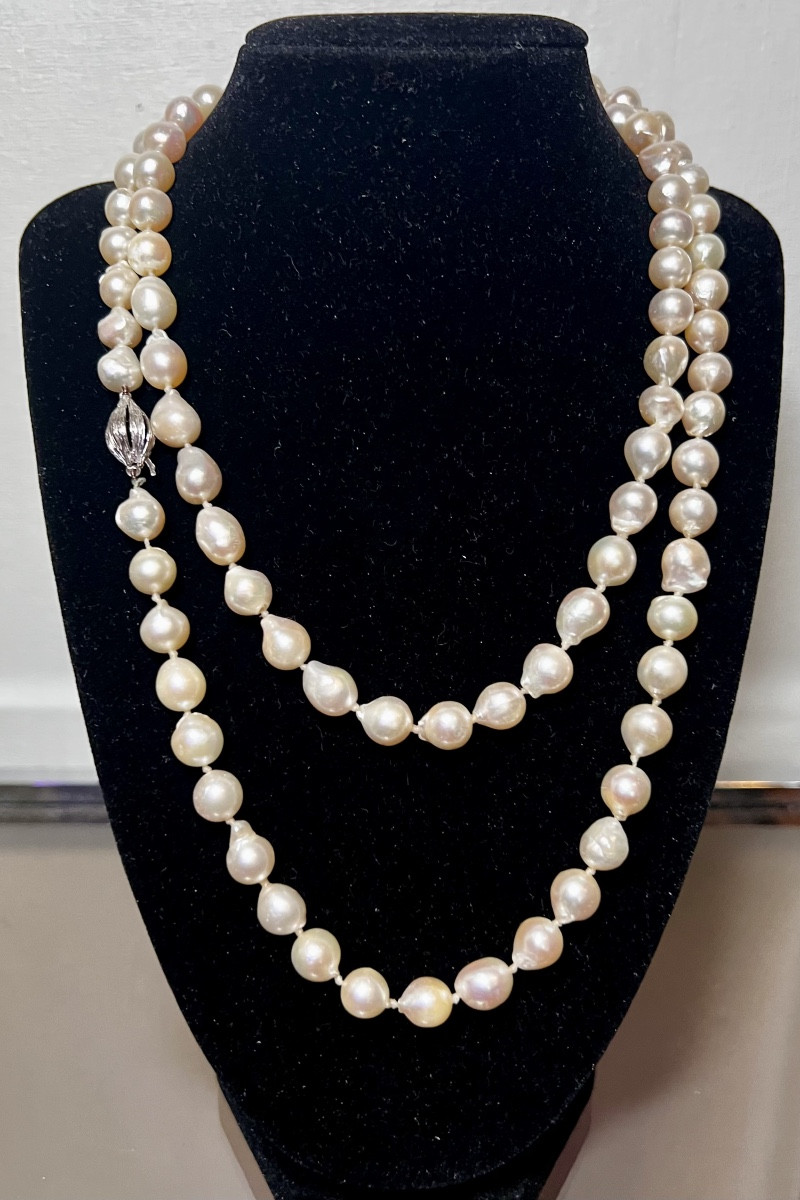 Grand sautoir collier 91 perles de culture fermoir or 750°/°° 100 cm