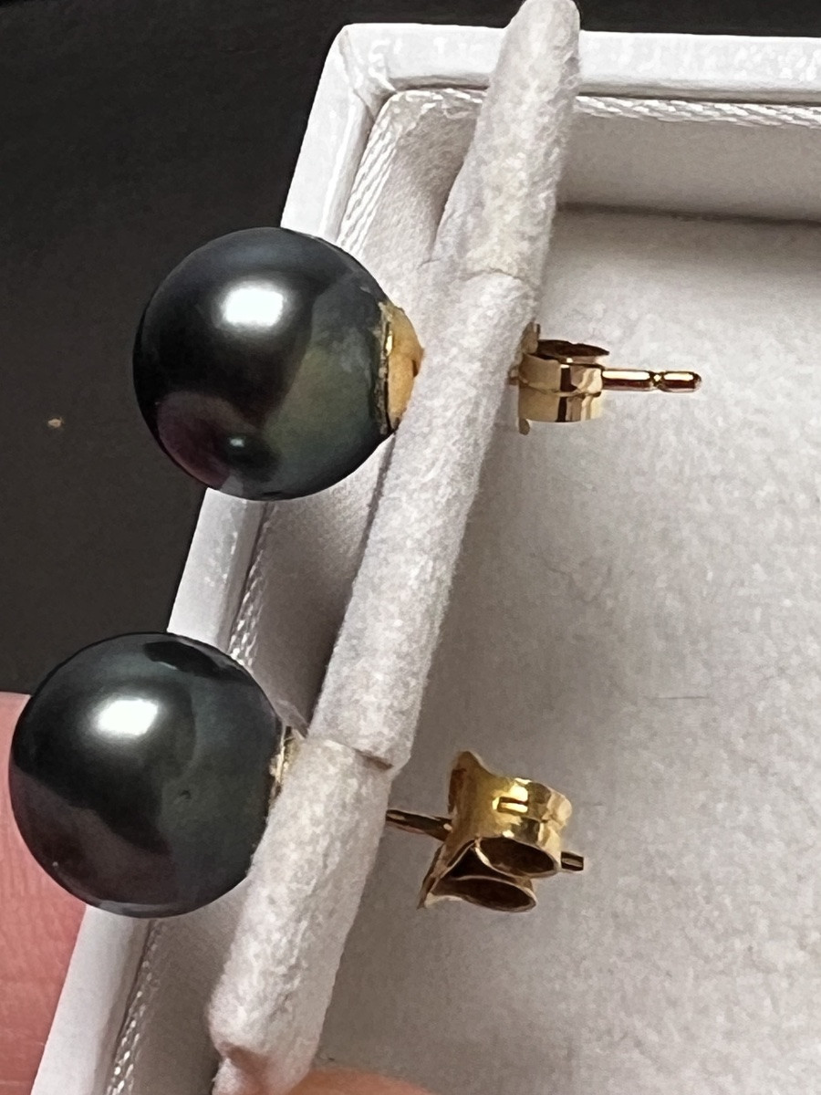 Pair Of Tahitian Pearl Earrings With 18k Gold Setting-photo-4