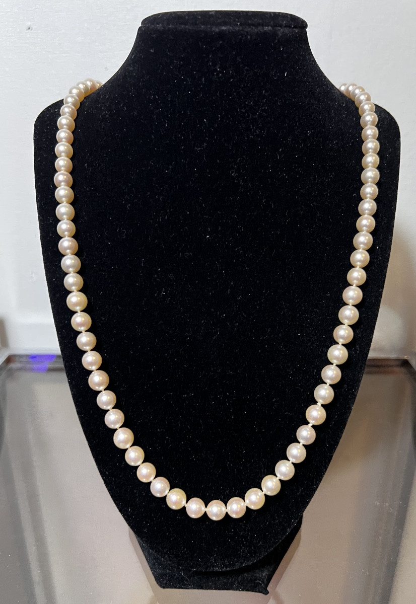 Sautoir collier 83 perles de culture fermoir or 18K 69 cm