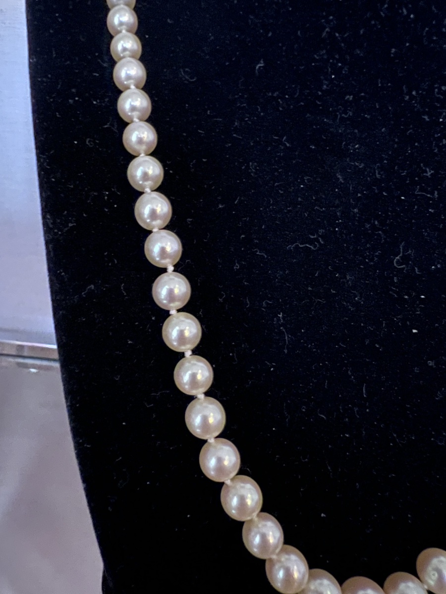 Necklace 77 Cultured Pearls With 18k Gold Clasp And Diamonds 55 Cm-photo-2