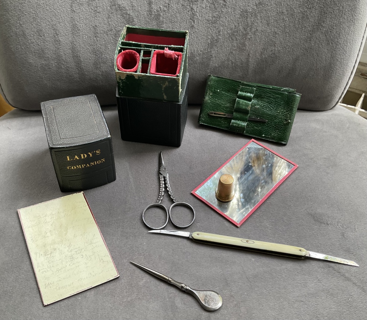 19th-century Trompe-l'œil Travel Case With 18k Gold Die, 4.4 G-photo-1