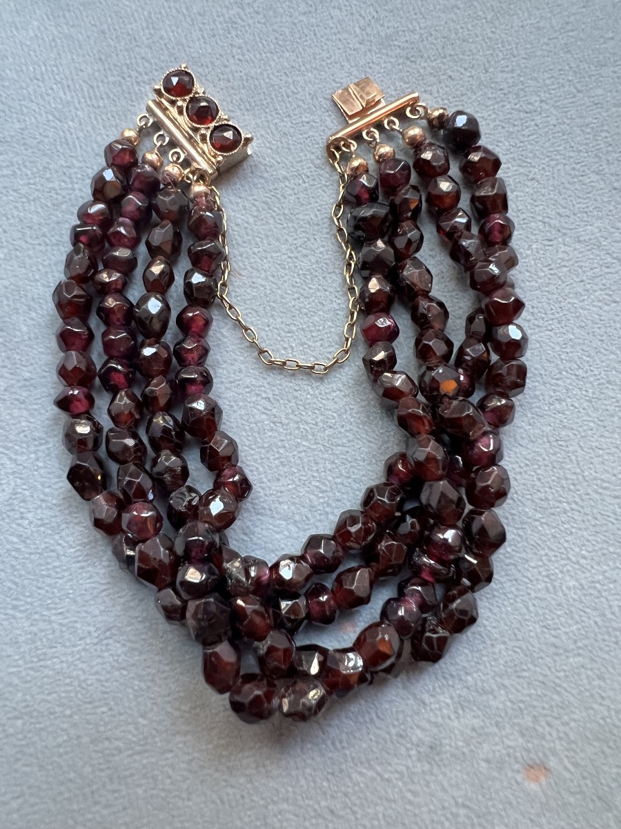 Four-strand Garnet Bead Bracelet With An 18k Gold Clasp; Late 19th Century-photo-2