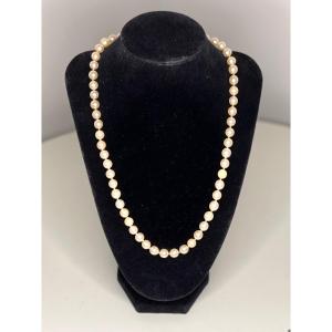 Necklace 58 Cultured Pearls Choker 18k Gold Clasp