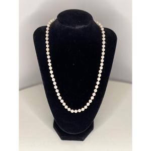 Necklace 67 Akoya Cultured Pearls 18k Gold Clasp 52 Cm