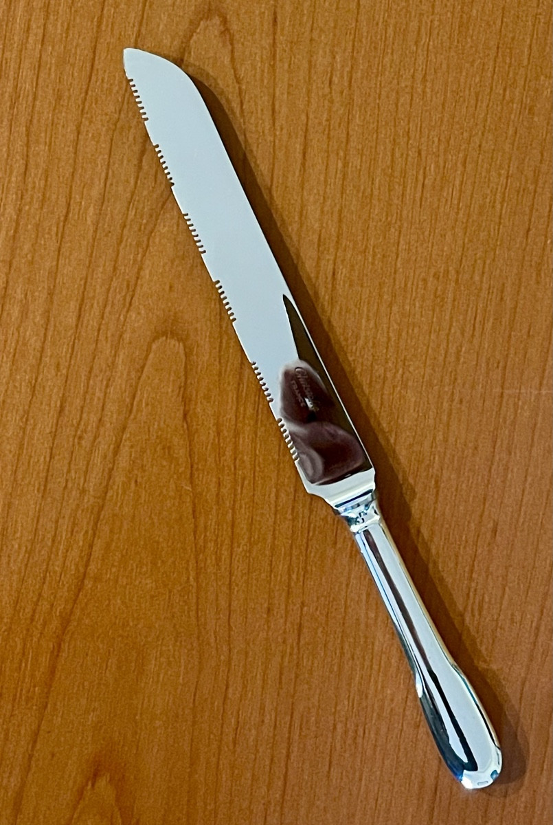 Christofle Cluny ,couteau à pain, couvert de service 