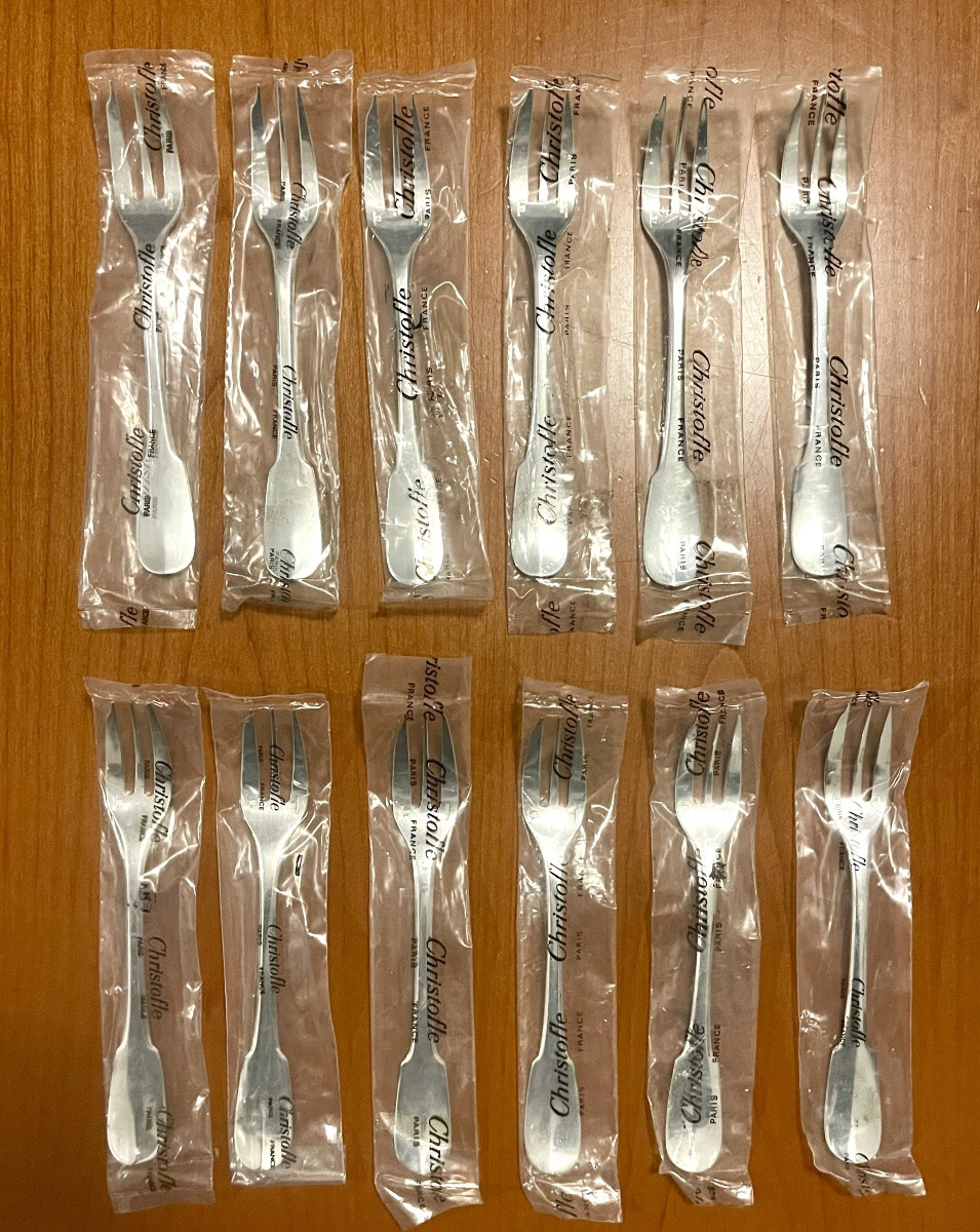 Christofle France Cluny, 12 Cake Forks -photo-2