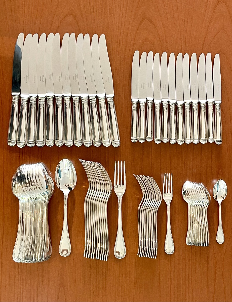 Christofle malmaison ,ménagère 72 pieces état proche du neuf 