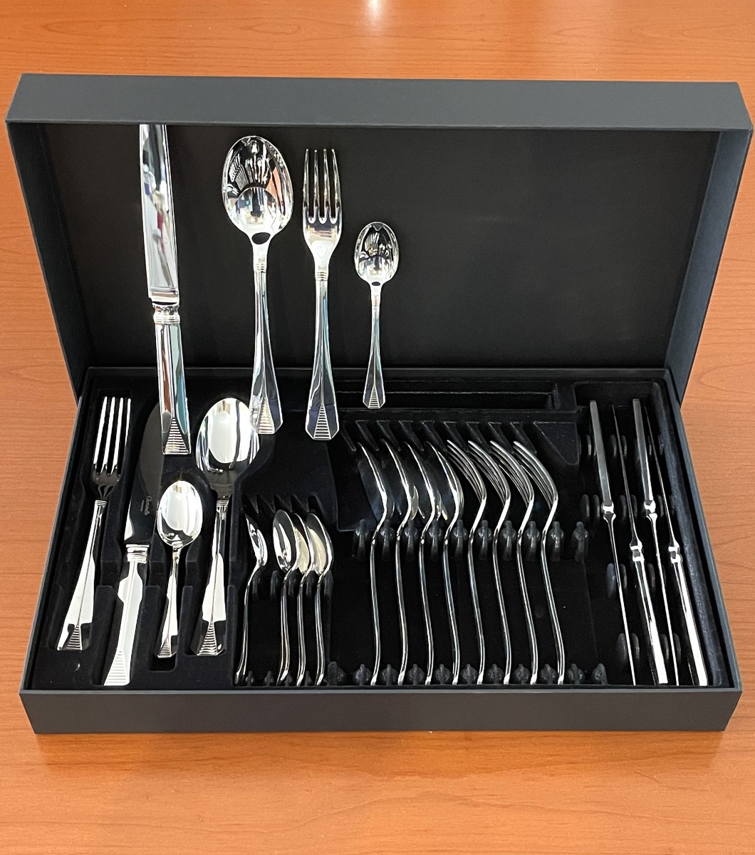 Christofle Atlantide, 24-piece Flatware Set For 6 People 