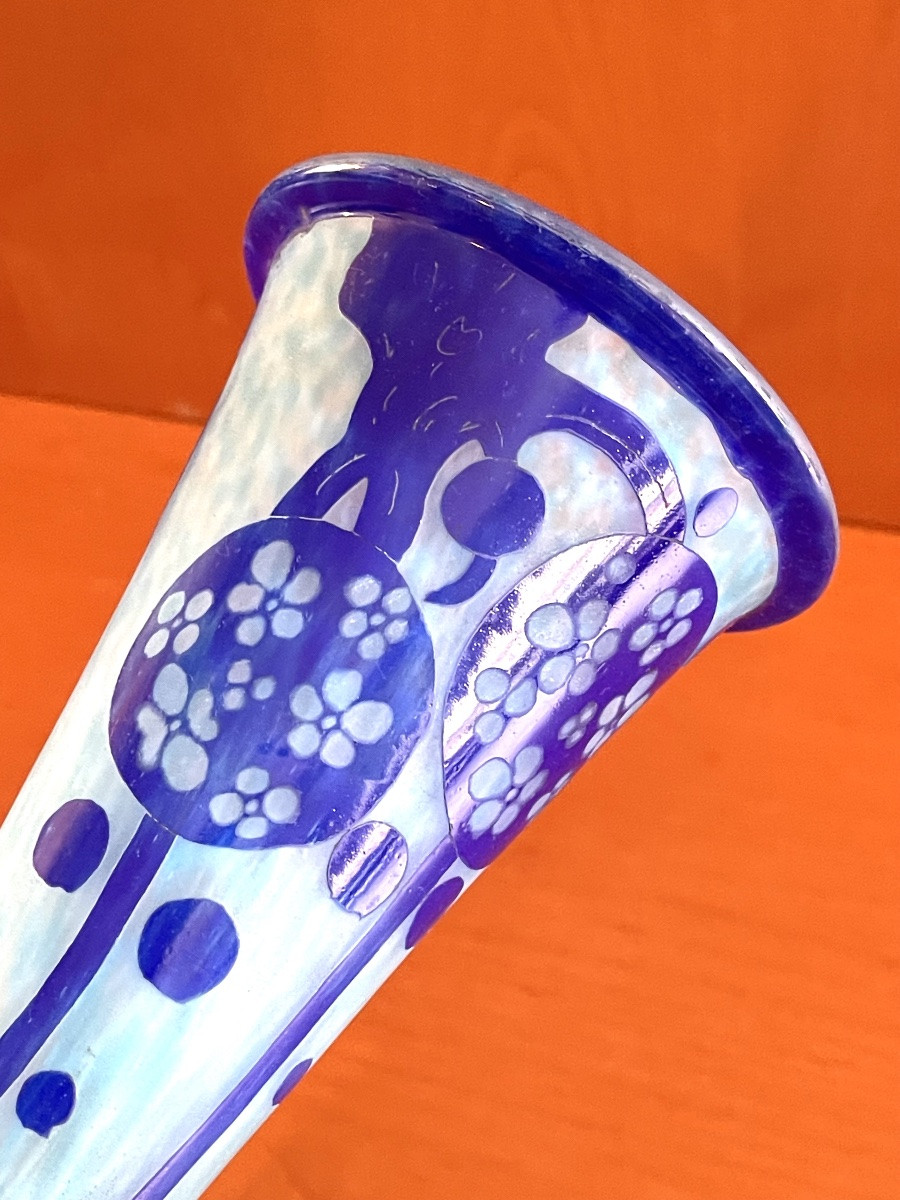 Azurette Vase, French Glass By Charles Schneider -photo-7